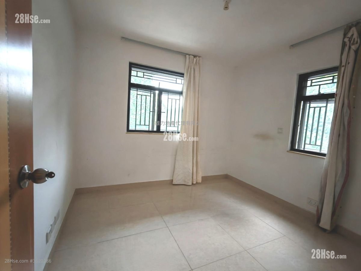 Village Rental 2 Bedrooms , 1 Bathroom 630 ft² Village Rental 2 Bedrooms , 1 Bathroom 630 ft²
