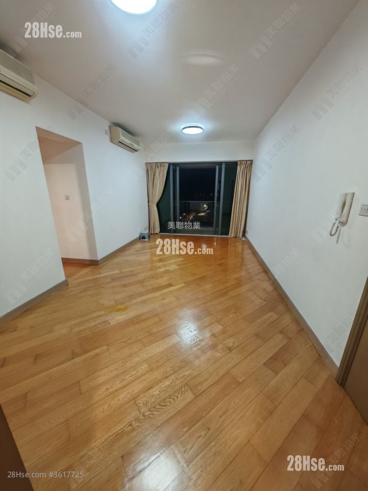 Yoho Midtown Sell 4 Bedrooms , 2 Bathrooms 1,026 ft²