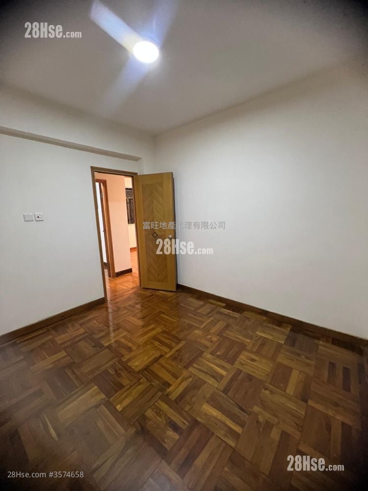 成德大廈 租盤 3 房 , 2 浴室 777 平方呎 成德大廈 租盤 3 房 , 2 浴室 777 平方呎