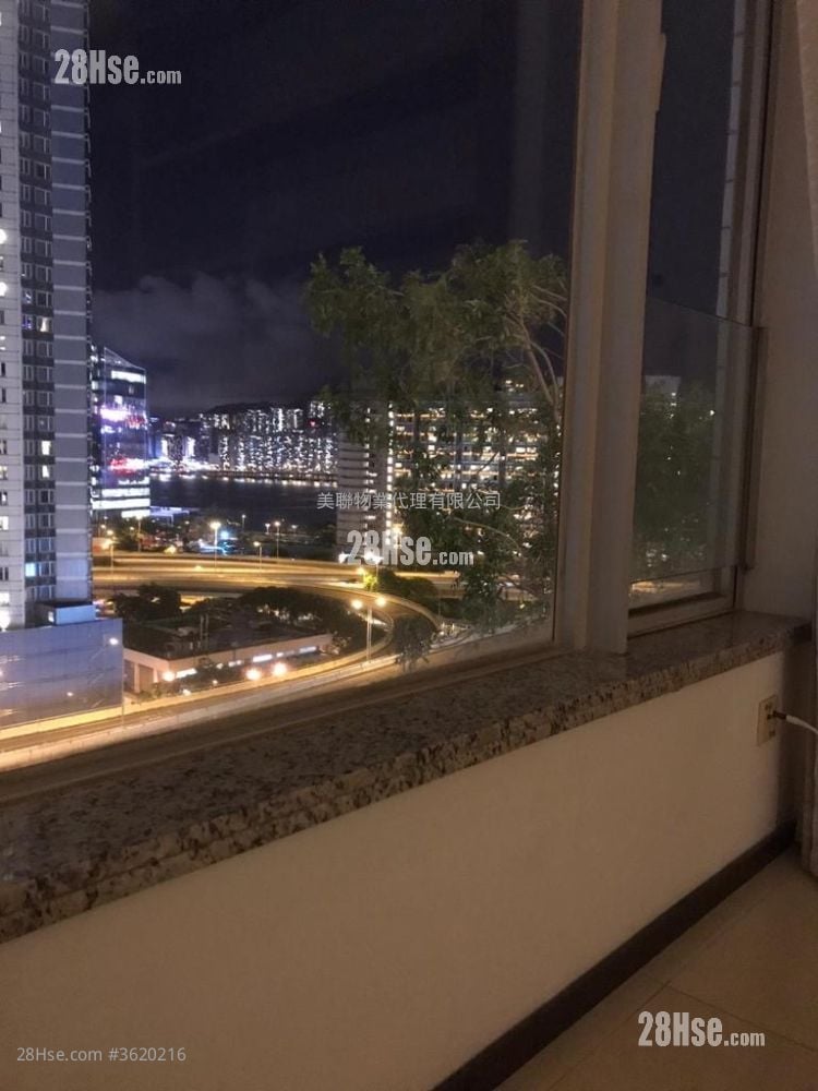 The Metropolis Residence Sell 2 Bedrooms 480 ft²