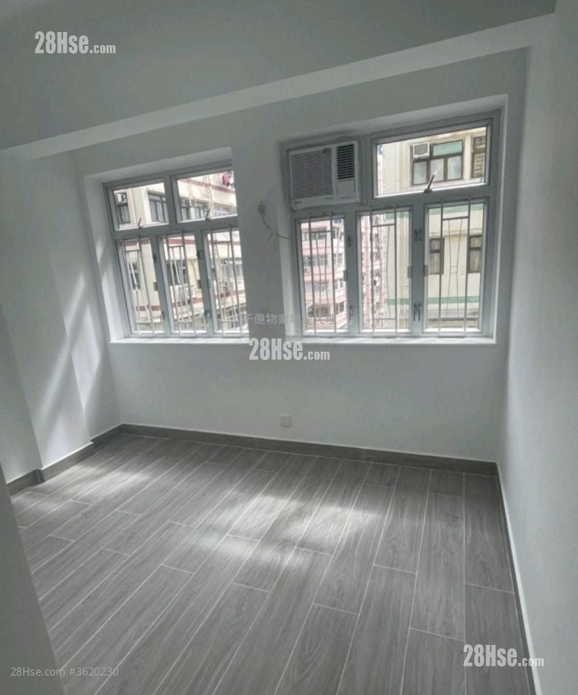 Chung Wo Building Sell 2 Bedrooms 400 ft² Chung Wo Building Sell 2 Bedrooms 400 ft²