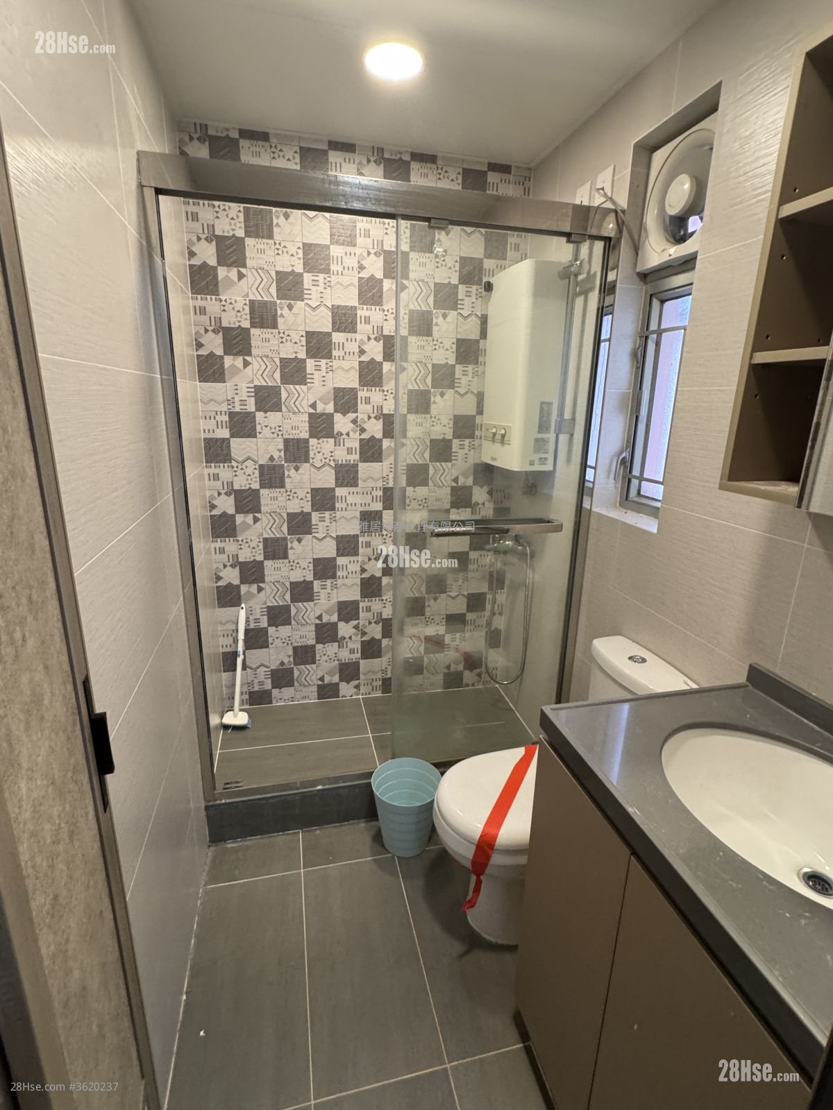 廣明苑 售盤 3 房 , 1 浴室 530 平方呎 廣明苑 售盤 3 房 , 1 浴室 530 平方呎