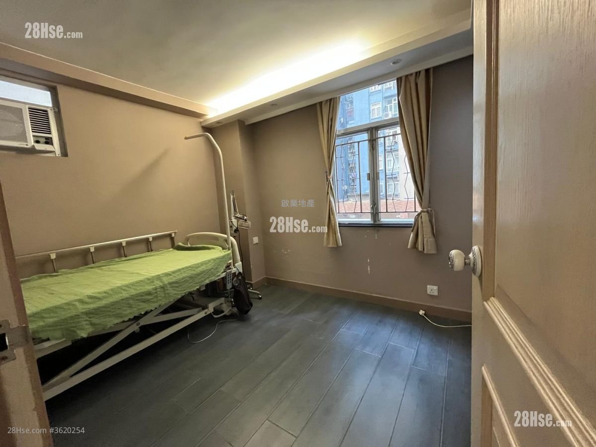 美孚新邨 售盘 3 房 , 2 浴室 752 平方尺 美孚新邨 售盘 3 房 , 2 浴室 752 平方尺