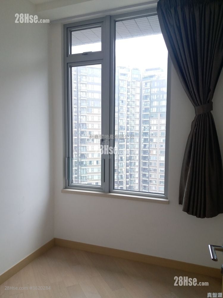 Century Link Sell 2 Bedrooms , 1 Bathroom 452 ft² Century Link Sell 2 Bedrooms , 1 Bathroom 452 ft²