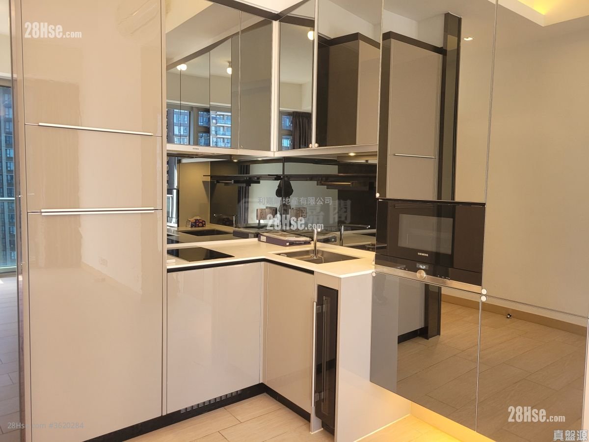 Century Link Sell 2 Bedrooms , 1 Bathroom 452 ft² Century Link Sell 2 Bedrooms , 1 Bathroom 452 ft²