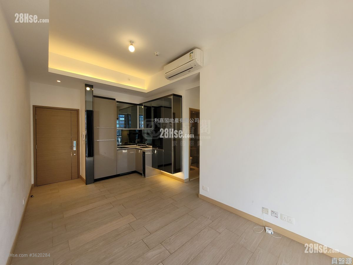 Century Link Sell 2 Bedrooms , 1 Bathroom 452 ft² Century Link Sell 2 Bedrooms , 1 Bathroom 452 ft²