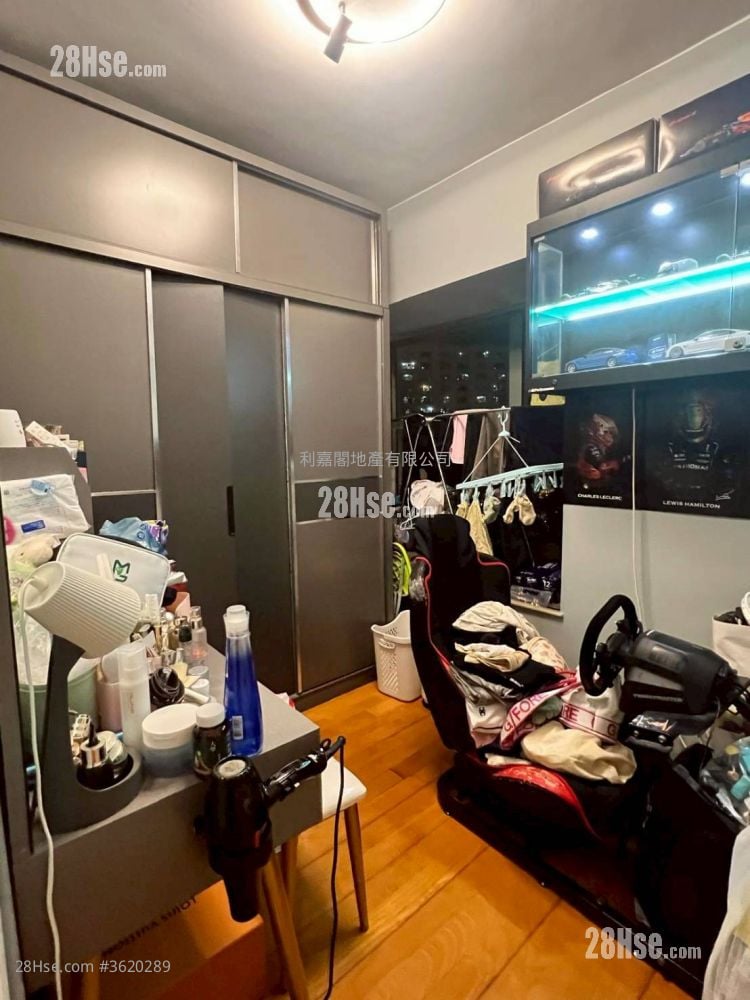 Horizon Place Sell 2 Bedrooms , 1 Bathroom 396 ft² Horizon Place Sell 2 Bedrooms , 1 Bathroom 396 ft²