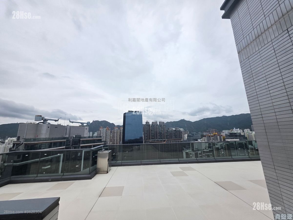 Upper River Bank Sell 4 Bedrooms , 4 Bathrooms 1,585 ft² Upper River Bank Sell 4 Bedrooms , 4 Bathrooms 1,585 ft²