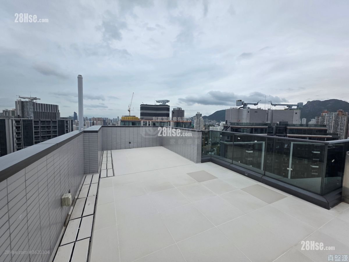 Upper River Bank Sell 4 Bedrooms , 4 Bathrooms 1,585 ft² Upper River Bank Sell 4 Bedrooms , 4 Bathrooms 1,585 ft²