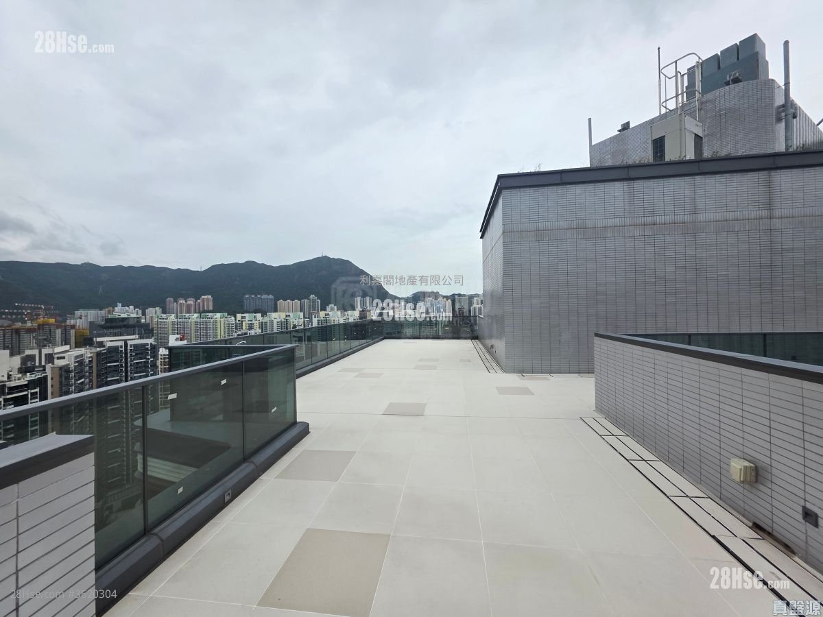 Upper River Bank Sell 4 Bedrooms , 4 Bathrooms 1,585 ft² Upper River Bank Sell 4 Bedrooms , 4 Bathrooms 1,585 ft²