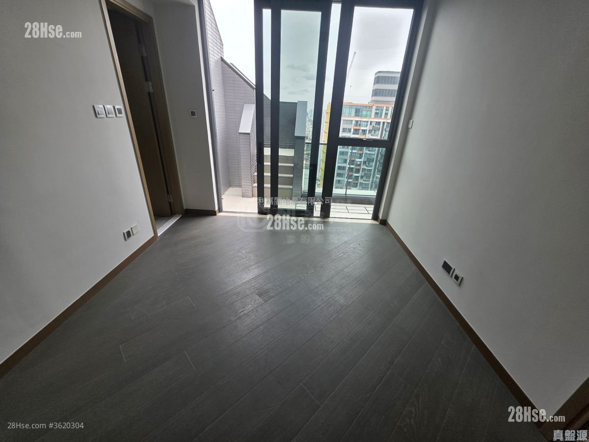 Upper River Bank Sell 4 Bedrooms , 4 Bathrooms 1,585 ft² Upper River Bank Sell 4 Bedrooms , 4 Bathrooms 1,585 ft²