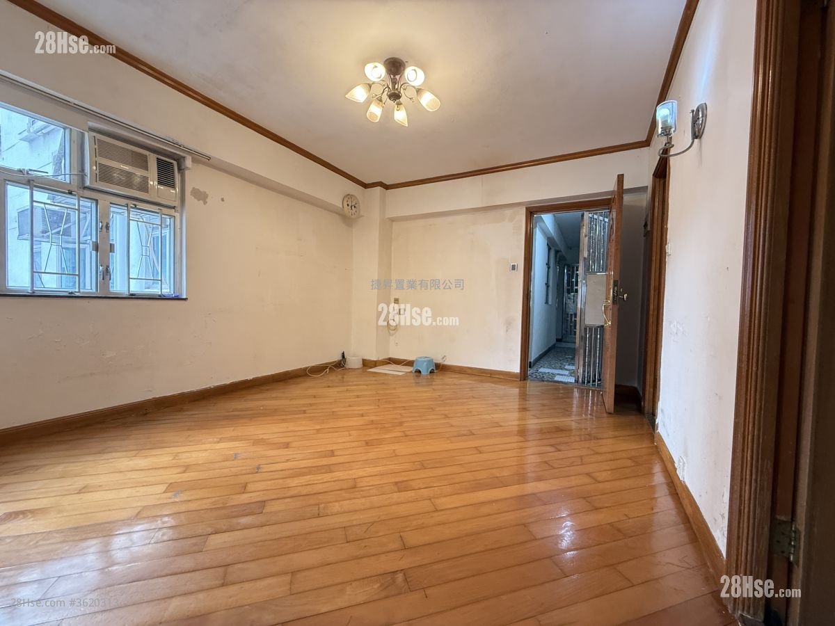 Whampoa Estate Sell 2 Bedrooms , 1 Bathroom 401 ft² Whampoa Estate Sell 2 Bedrooms , 1 Bathroom 401 ft²