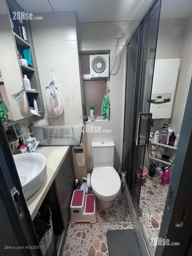 Bailey Garden Sell 2 Bedrooms , 1 Bathroom 379 ft² Bailey Garden Sell 2 Bedrooms , 1 Bathroom 379 ft²