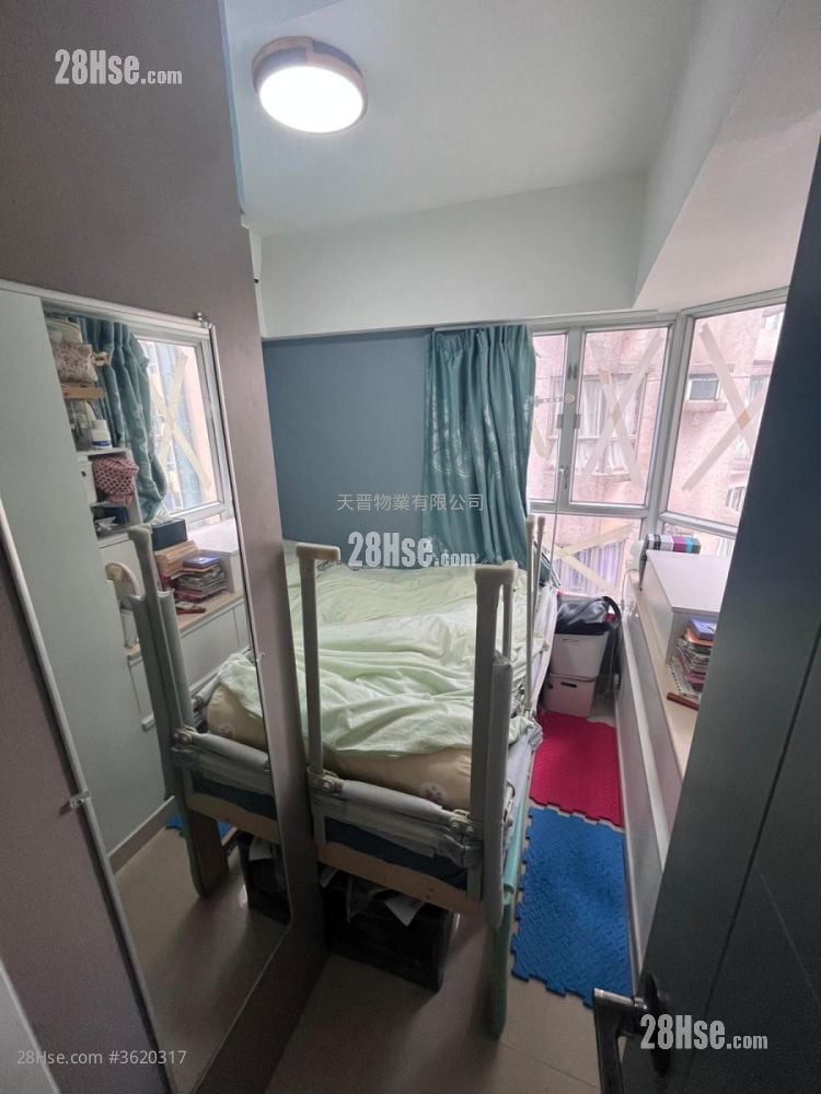 Bailey Garden Sell 2 Bedrooms , 1 Bathroom 379 ft² Bailey Garden Sell 2 Bedrooms , 1 Bathroom 379 ft²