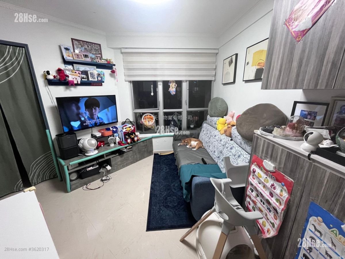 Bailey Garden Sell 2 Bedrooms , 1 Bathroom 379 ft² Bailey Garden Sell 2 Bedrooms , 1 Bathroom 379 ft²