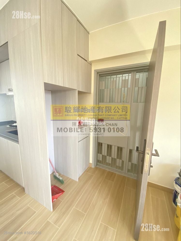 Hang Lung Bank Tsimshatsui Branch Building Rental 2 Bedrooms , 1 Bathroom 414 ft² Hang Lung Bank Tsimshatsui Branch Building Rental 2 Bedrooms , 1 Bathroom 414 ft²