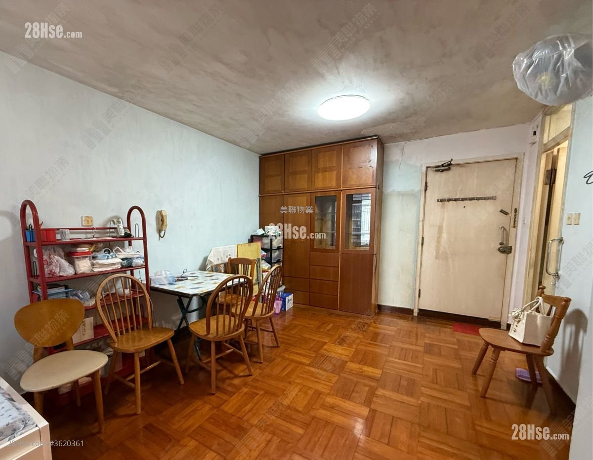 廣明苑 售盤 1 房 429 平方呎 廣明苑 售盤 1 房 429 平方呎