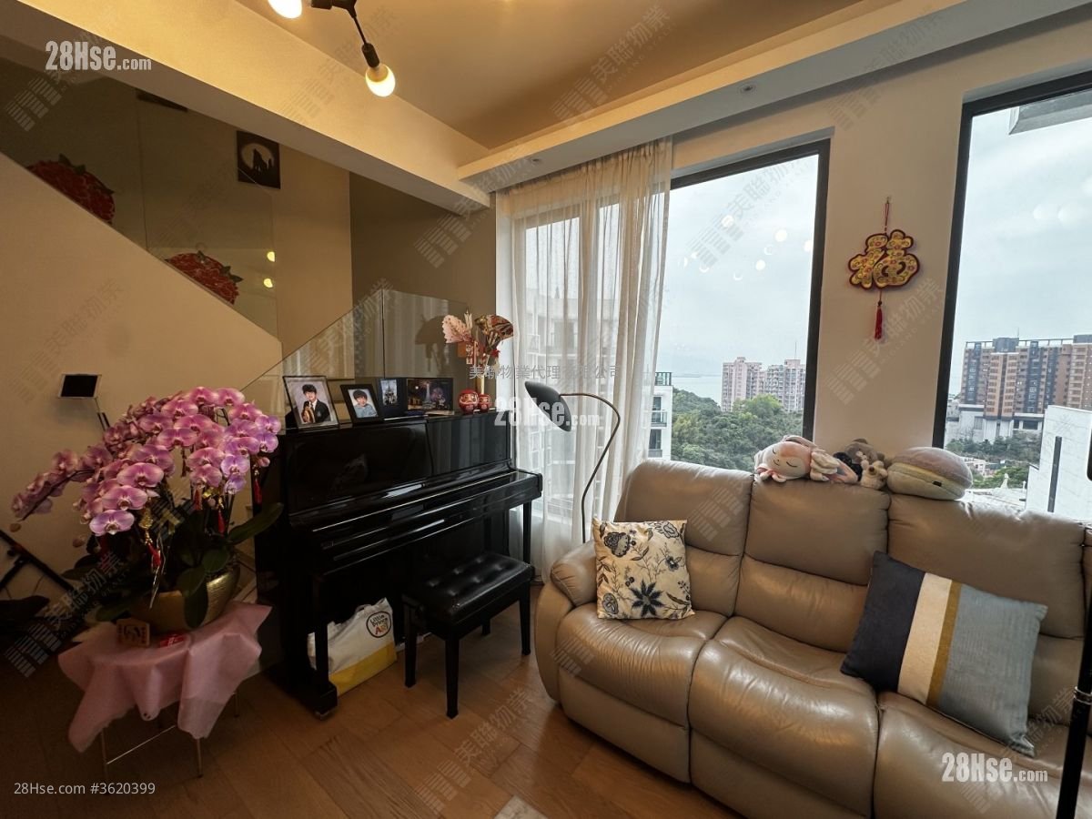 The Carmel Sell 4 Bedrooms 1,439 ft² The Carmel Sell 4 Bedrooms 1,439 ft²