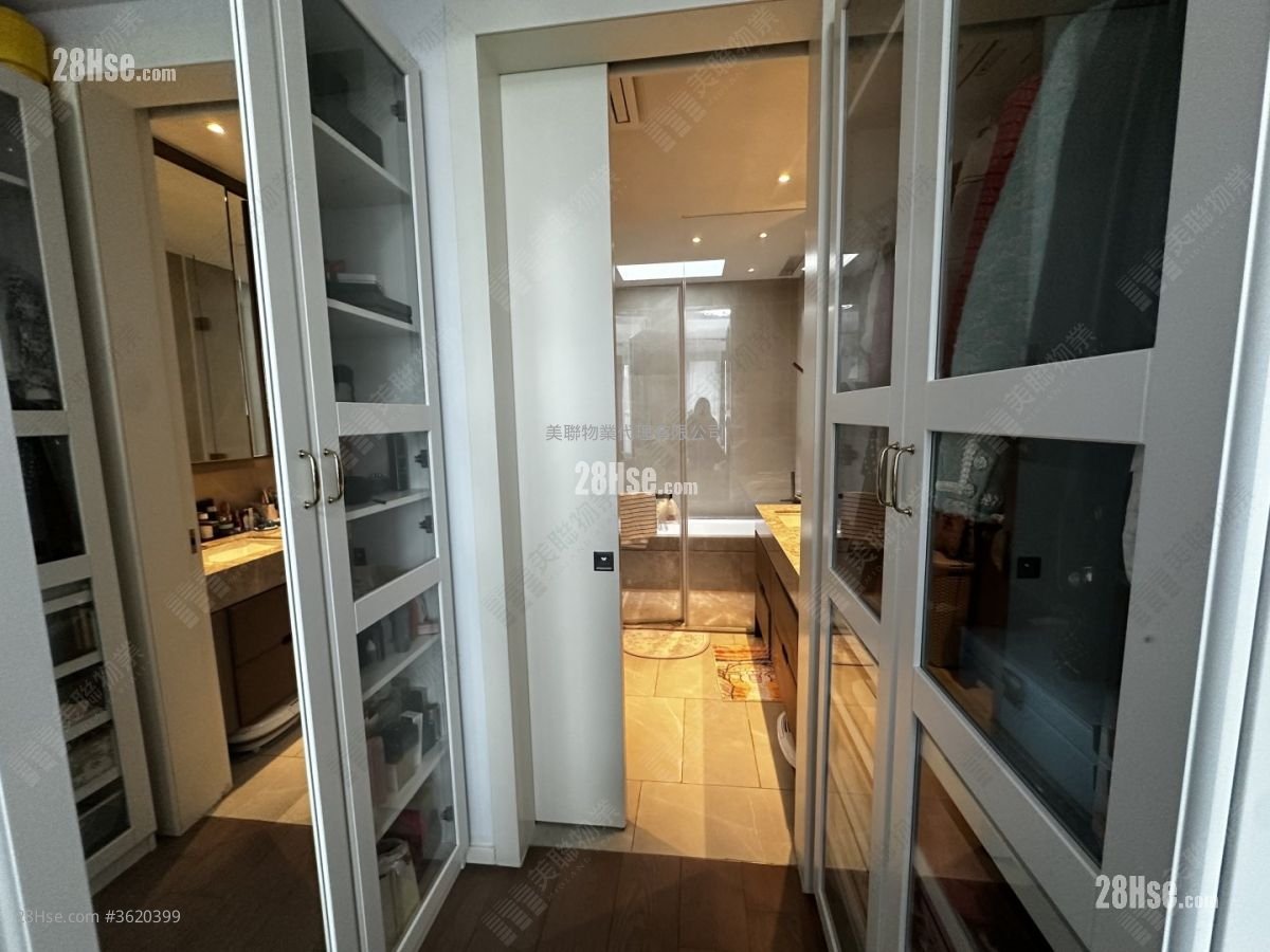 The Carmel Sell 4 Bedrooms 1,439 ft² The Carmel Sell 4 Bedrooms 1,439 ft²