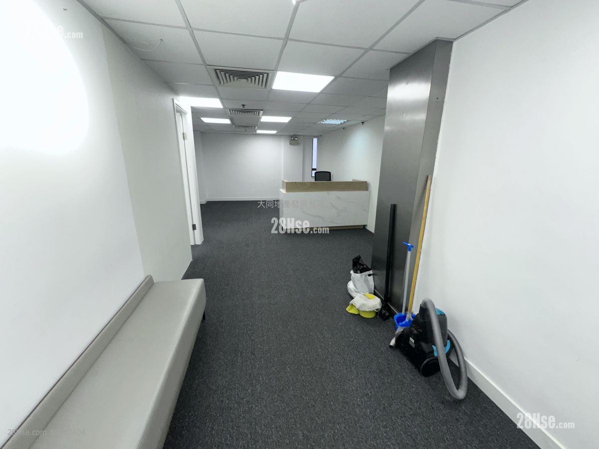 Chung Kiu Commercial Building Rental 3 Bedrooms