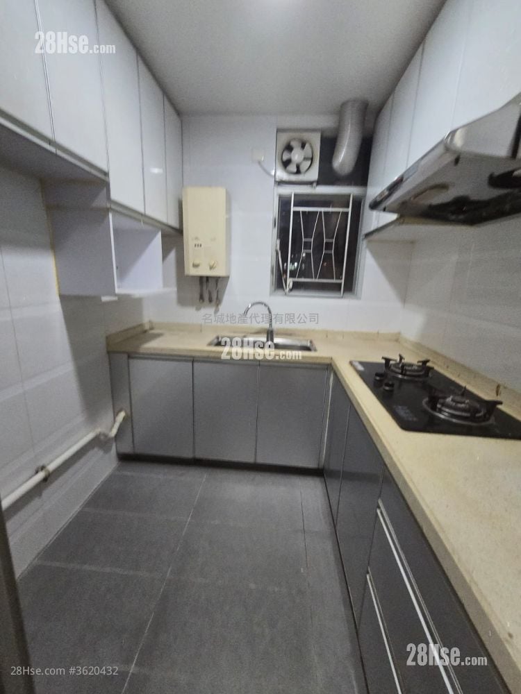 嘉徑苑 售盤 3 房 , 2 浴室 506 平方呎 嘉徑苑 售盤 3 房 , 2 浴室 506 平方呎