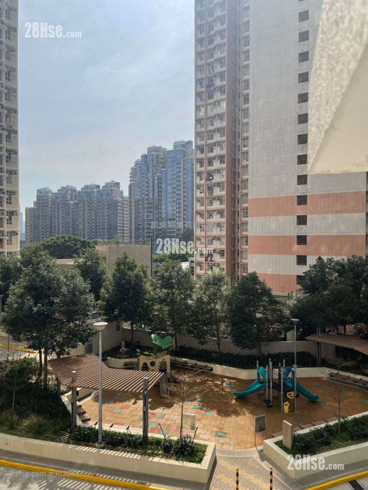 Kwun Tak Court Sell 3 Bedrooms , 2 Bathrooms 563 ft² Kwun Tak Court Sell 3 Bedrooms , 2 Bathrooms 563 ft²