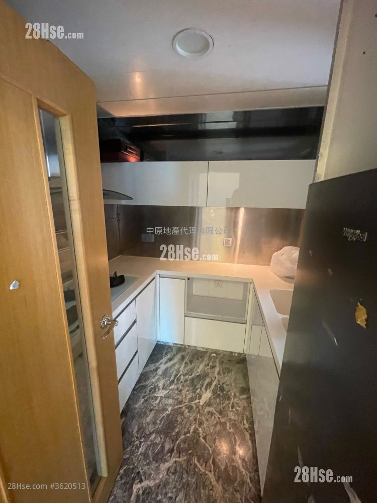 君匯港 售盤 3 房 541 平方呎 君匯港 售盤 3 房 541 平方呎