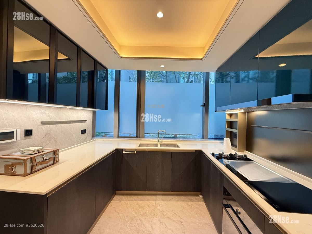 Le Point Rental 2,741 ft² Le Point Rental 2,741 ft²