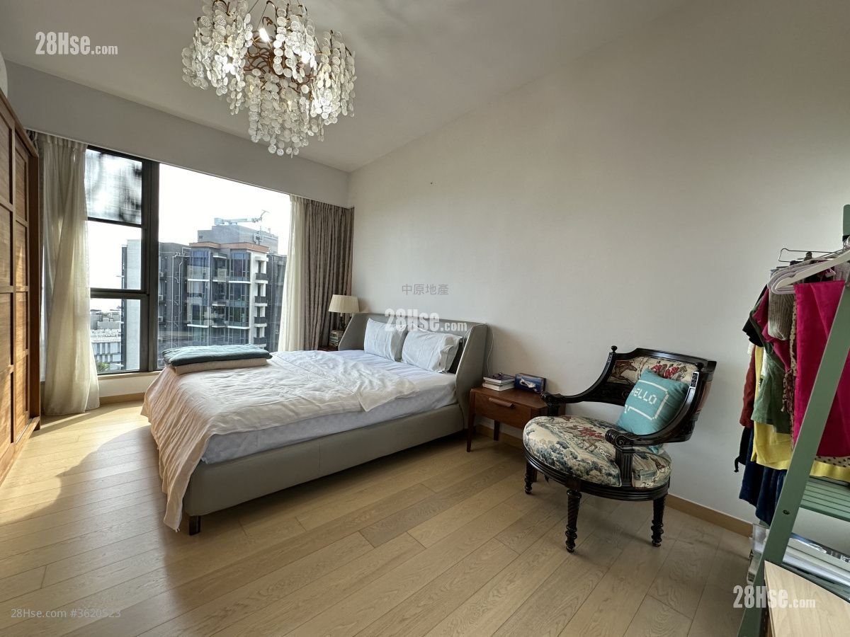 The Bloomsway Rental 1,469 ft² The Bloomsway Rental 1,469 ft²