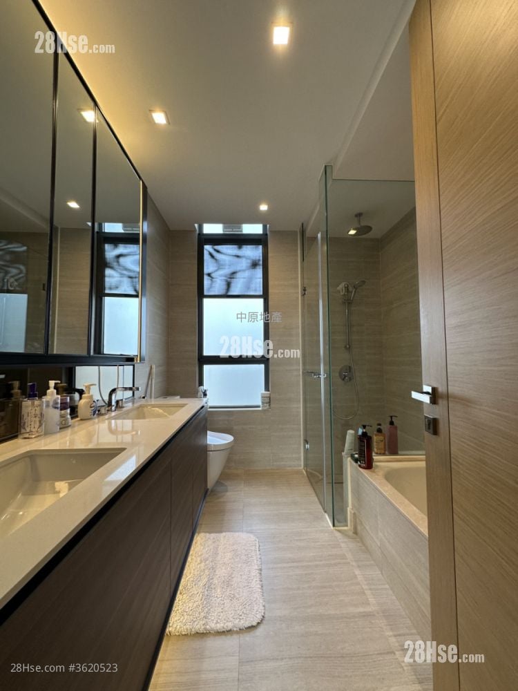 The Bloomsway Rental 1,469 ft² The Bloomsway Rental 1,469 ft²