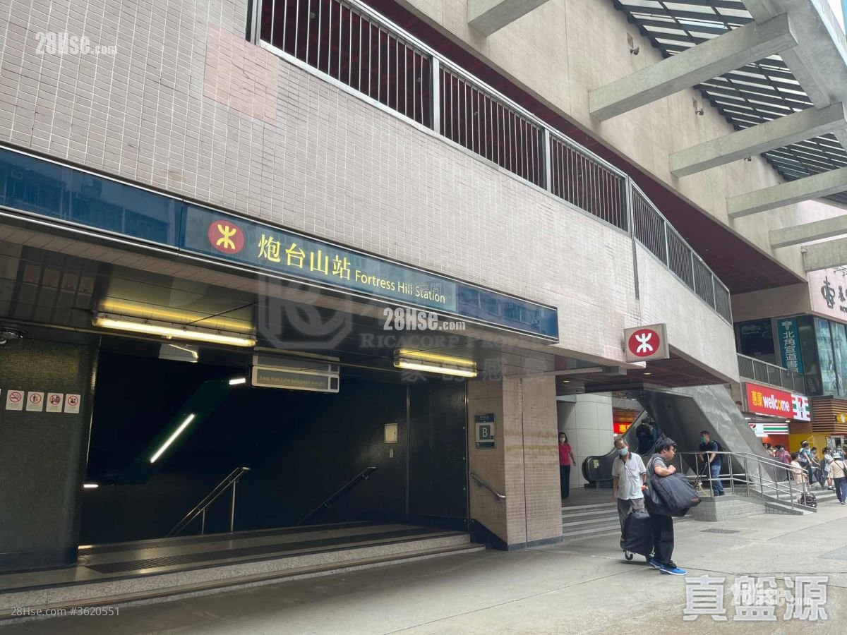 Wah Hoi Mansion Sell 3 Bedrooms , 2 Bathrooms 681 ft² Wah Hoi Mansion Sell 3 Bedrooms , 2 Bathrooms 681 ft²