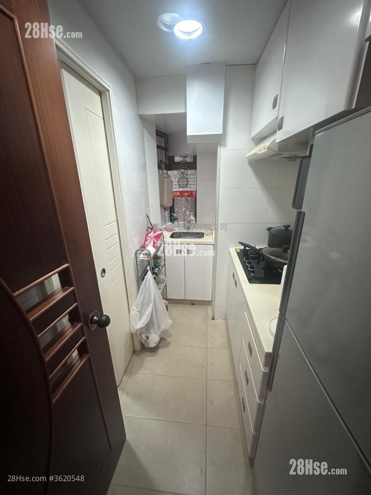 Beverley Heights Sell 3 Bedrooms , 2 Bathrooms 718 ft² Beverley Heights Sell 3 Bedrooms , 2 Bathrooms 718 ft²