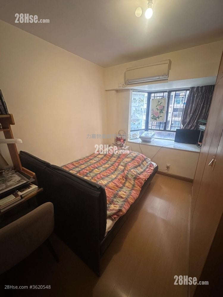 Beverley Heights Sell 3 Bedrooms , 2 Bathrooms 718 ft² Beverley Heights Sell 3 Bedrooms , 2 Bathrooms 718 ft²