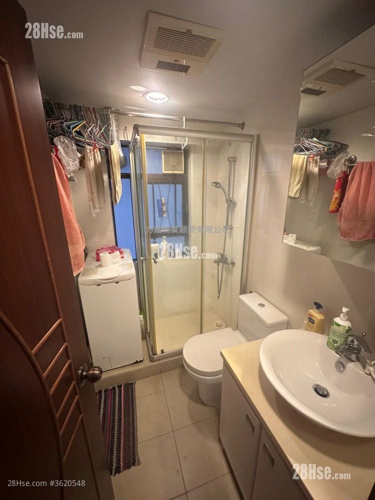 Beverley Heights Sell 3 Bedrooms , 2 Bathrooms 718 ft² Beverley Heights Sell 3 Bedrooms , 2 Bathrooms 718 ft²