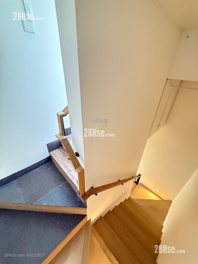 The Bloomsway Rental 1,234 ft² The Bloomsway Rental 1,234 ft²