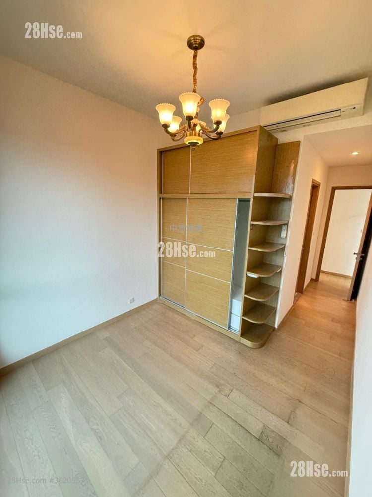 The Bloomsway Rental 1,234 ft² The Bloomsway Rental 1,234 ft²