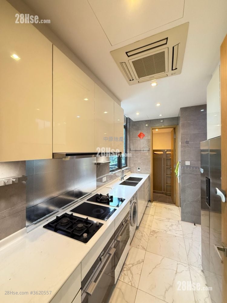 The Bloomsway Rental 1,234 ft² The Bloomsway Rental 1,234 ft²