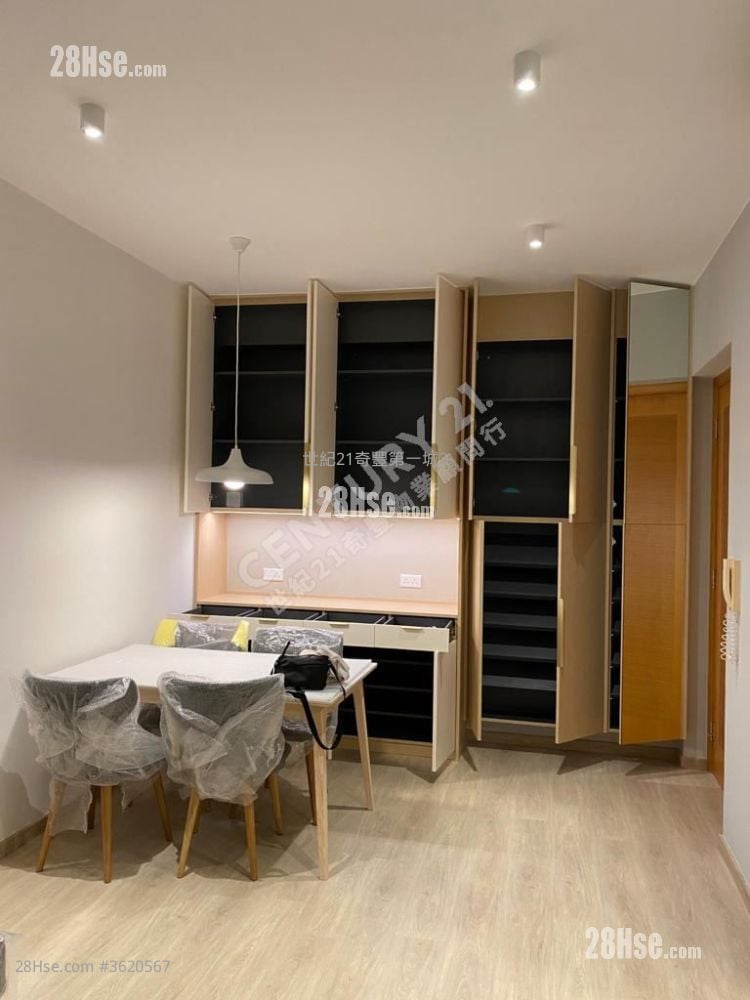 The Grandville Sell 2 Bedrooms 577 ft² The Grandville Sell 2 Bedrooms 577 ft²