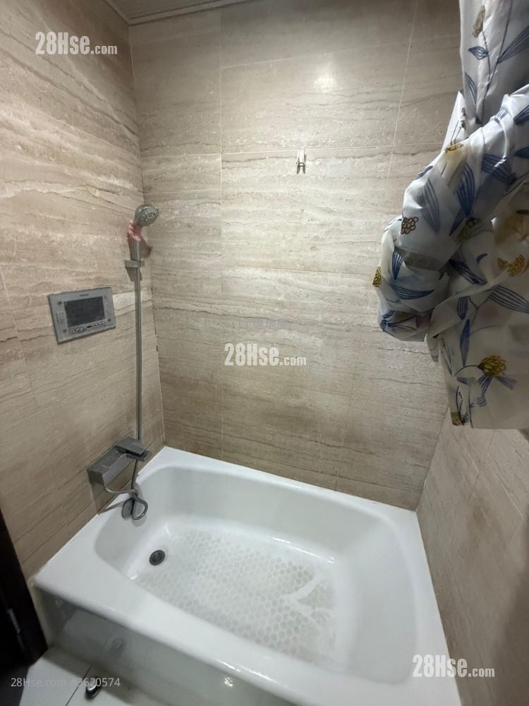 Grand Waterfront Rental 2 Bedrooms , 1 Bathroom 385 ft² Grand Waterfront Rental 2 Bedrooms , 1 Bathroom 385 ft²