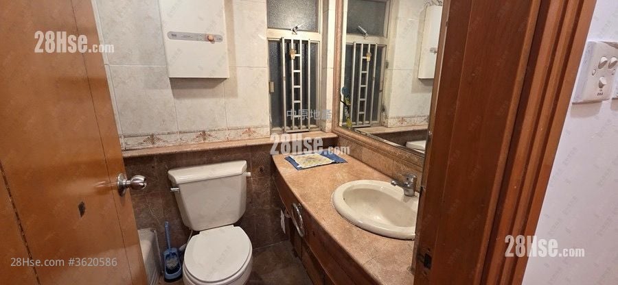 Kingswood Villas Sell 2 Bedrooms 441 ft² Kingswood Villas Sell 2 Bedrooms 441 ft²