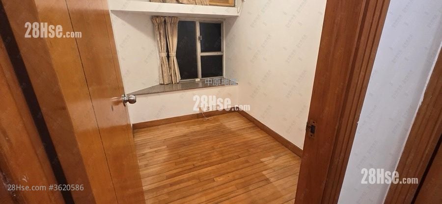 Kingswood Villas Sell 2 Bedrooms 441 ft² Kingswood Villas Sell 2 Bedrooms 441 ft²