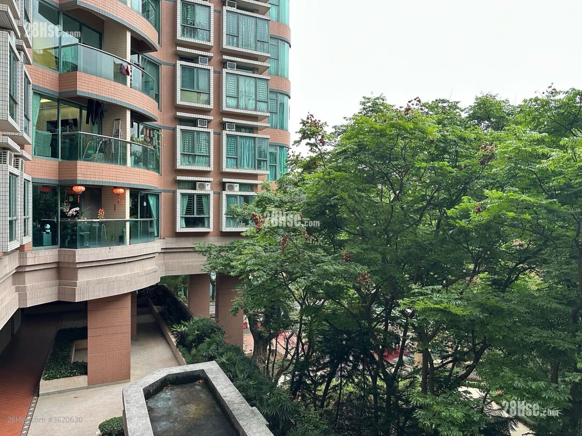 Woodland Crest Sell 3 Bedrooms , 2 Bathrooms 942 ft² Woodland Crest Sell 3 Bedrooms , 2 Bathrooms 942 ft²