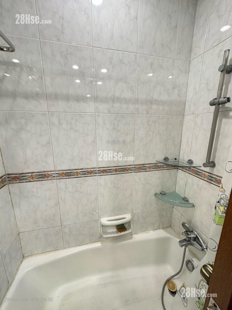 Woodland Crest Sell 3 Bedrooms , 2 Bathrooms 942 ft² Woodland Crest Sell 3 Bedrooms , 2 Bathrooms 942 ft²