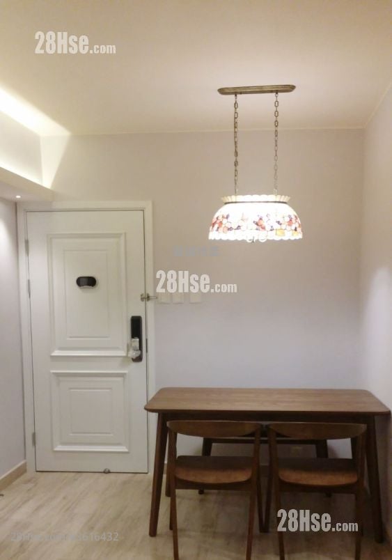 Sea Crest Villa Sell 2 Bedrooms , 1 Bathroom 435 ft²