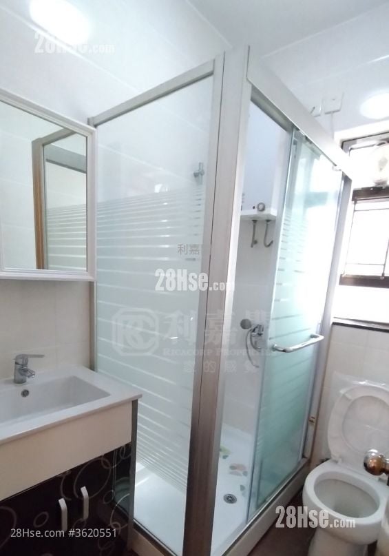 Wah Hoi Mansion Sell 3 Bedrooms , 2 Bathrooms 681 ft² Wah Hoi Mansion Sell 3 Bedrooms , 2 Bathrooms 681 ft²