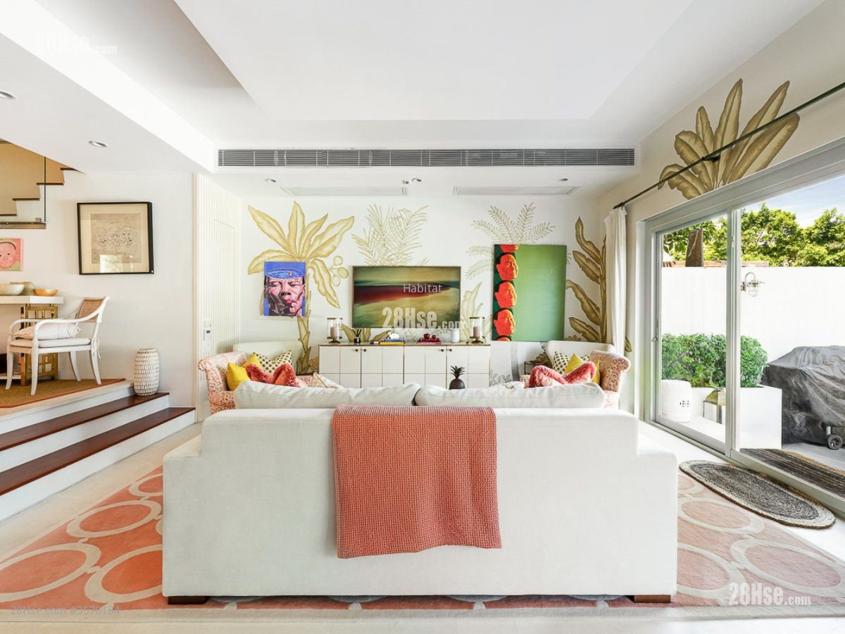 Grosse Pointe Villa 售盤 3 房 , 2 浴室 2,438 平方呎 Grosse Pointe Villa 售盤 3 房 , 2 浴室 2,438 平方呎