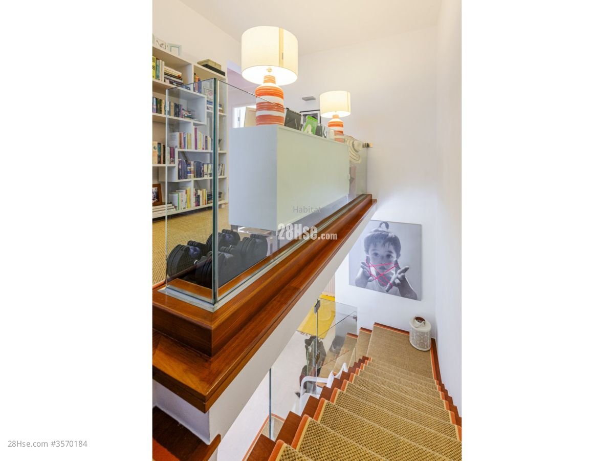 Grosse Pointe Villa 售盤 3 房 , 2 浴室 2,438 平方呎 Grosse Pointe Villa 售盤 3 房 , 2 浴室 2,438 平方呎