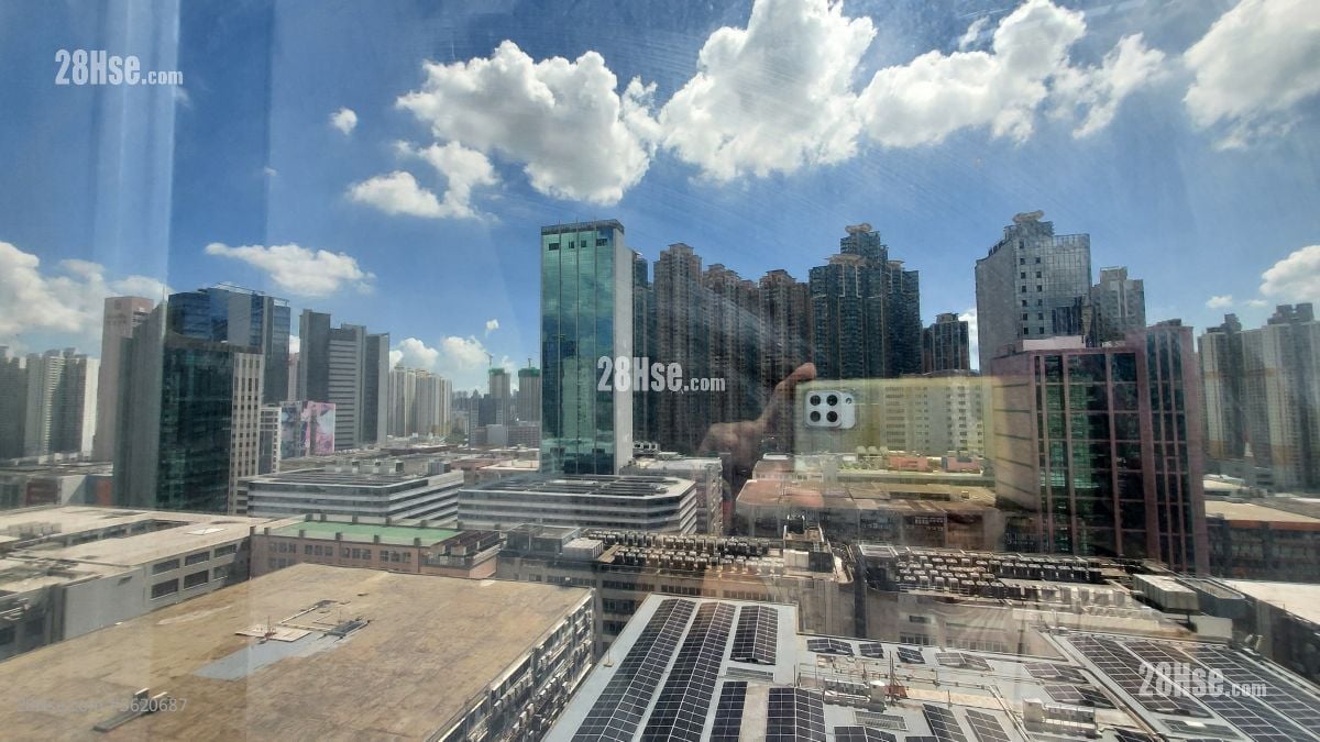Trendy Centre Rental 3 Bedrooms , 2 Toilets Trendy Centre Rental 3 Bedrooms , 2 Toilets
