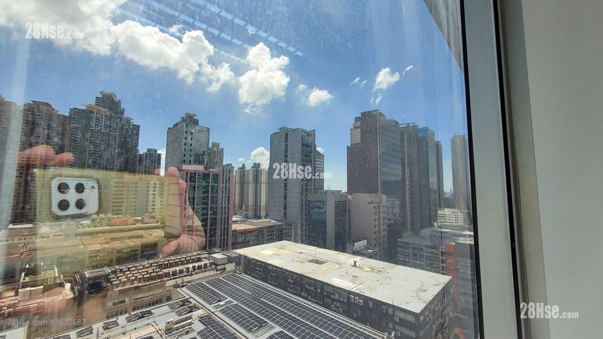 Trendy Centre Rental 3 Bedrooms , 2 Toilets Trendy Centre Rental 3 Bedrooms , 2 Toilets