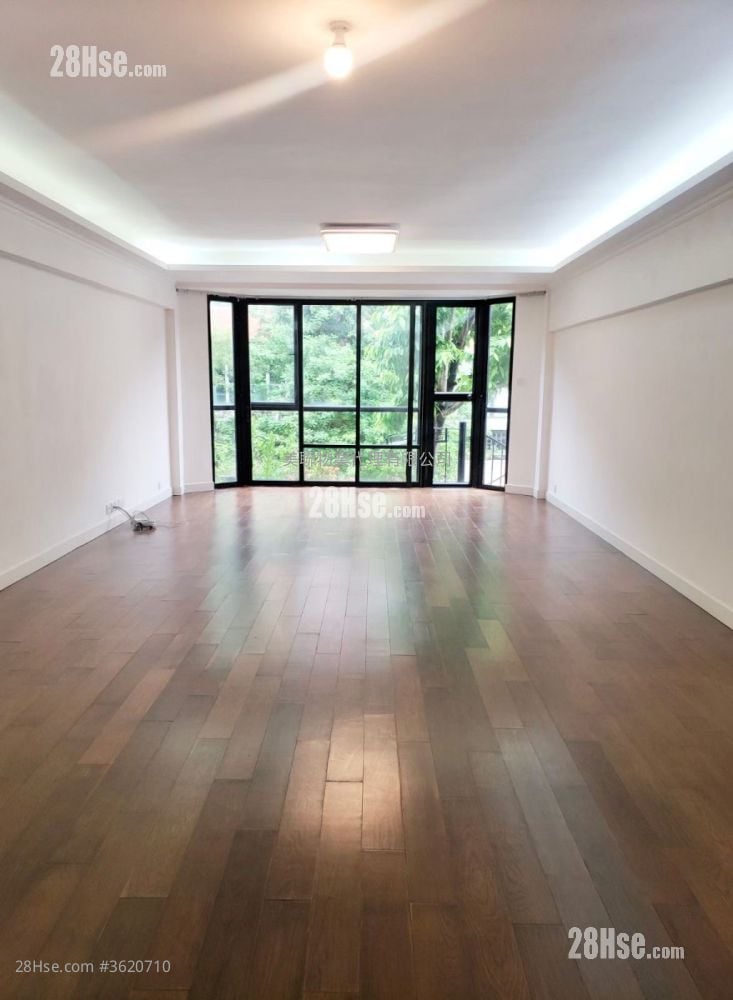 新德园 租盘 4 房 , 3 浴室 2,200 平方尺